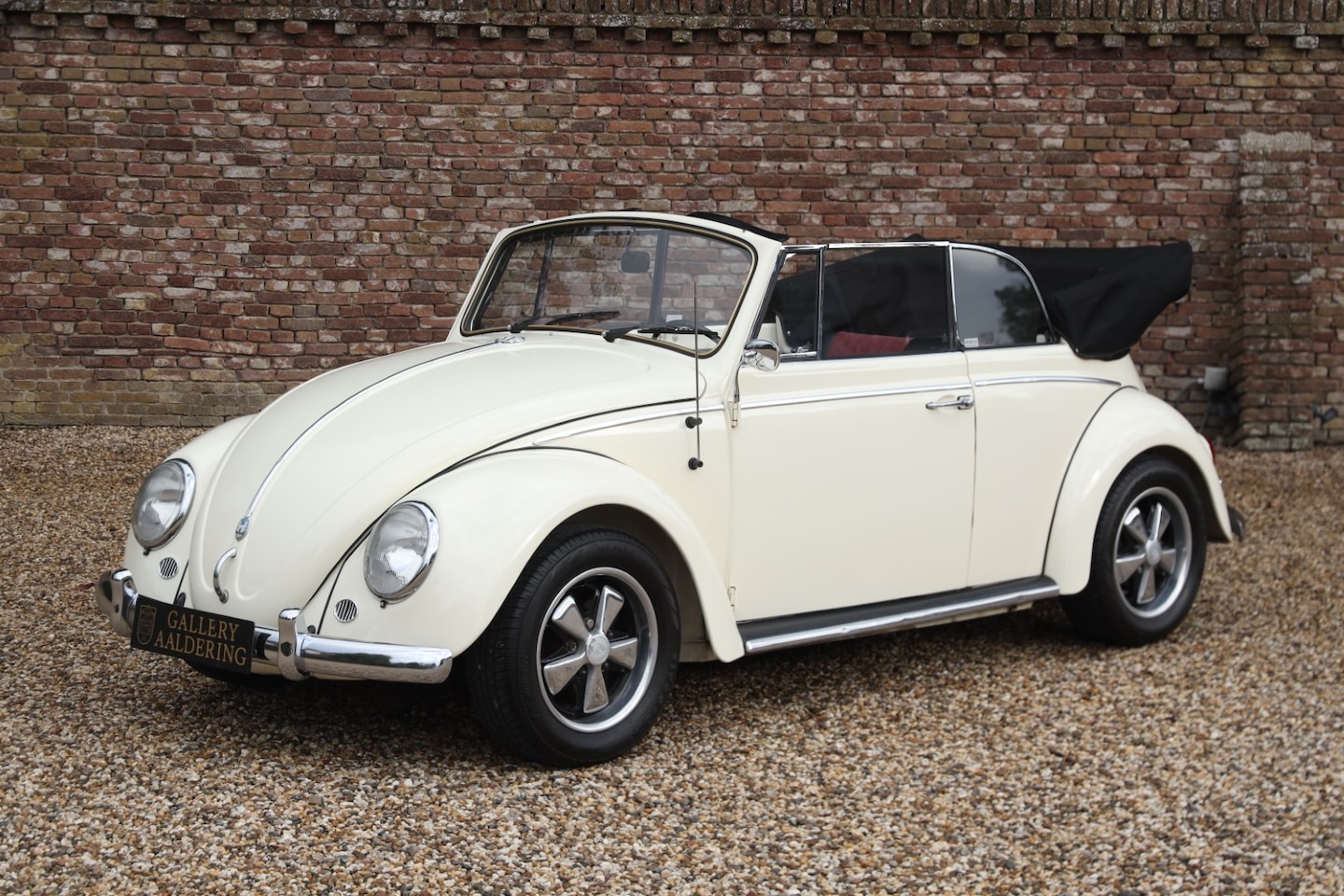 Volkswagen Beetle Cabriolet - 1500 Convertible, Porsche 914 engine! Restored condition - Older restoration with Porsche - AutoWereld.nl