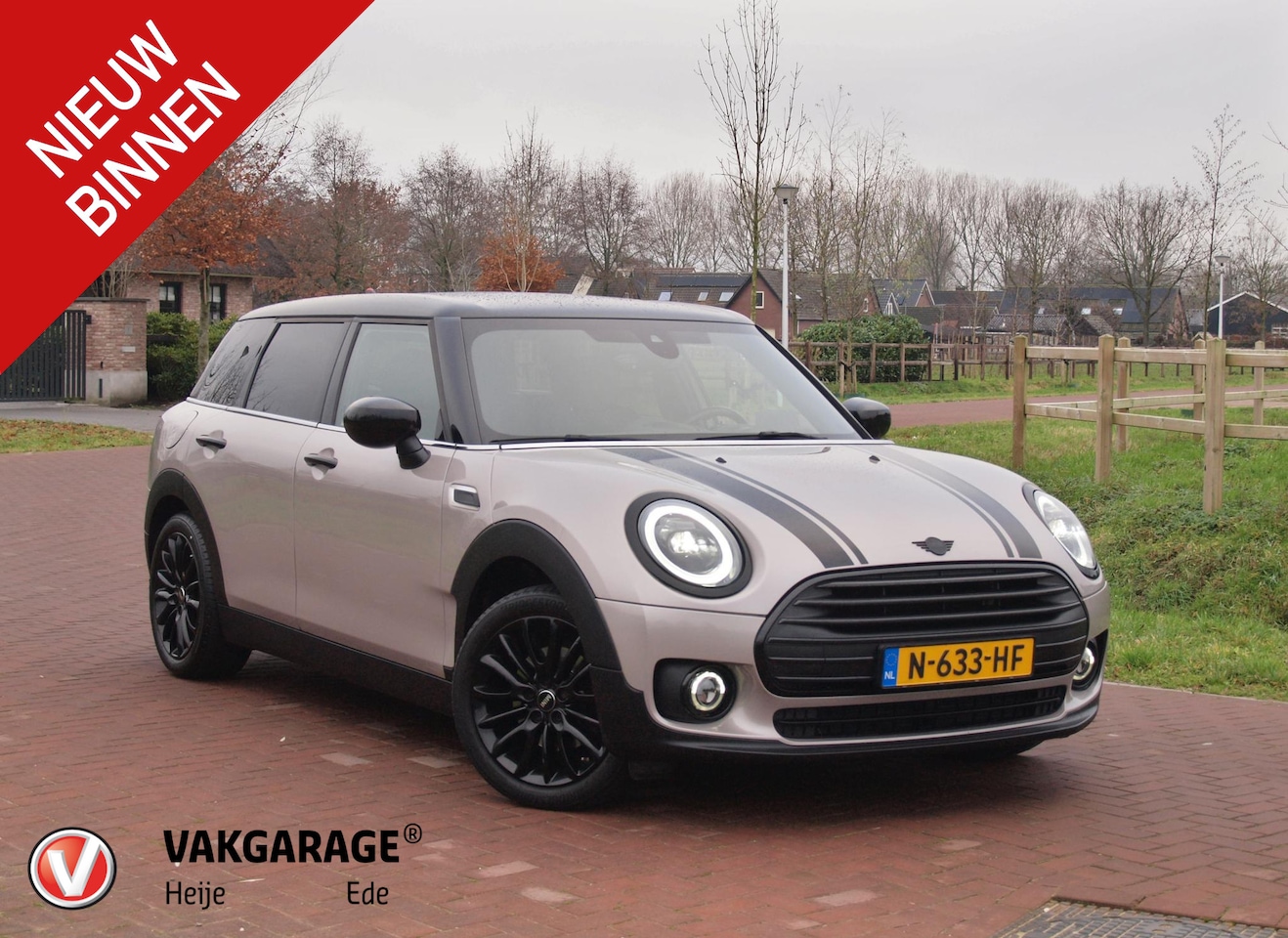 MINI Clubman - Mini 1.5 Cooper Business Edition | Rooftop Grey | Camera | Head-Up Display | Apple Camera - AutoWereld.nl