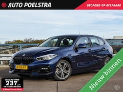 BMW 1-serie - 118i Executive Sport Line Camera Sfeerverlichting Navigatie Apple CarPlay Android Auto Key