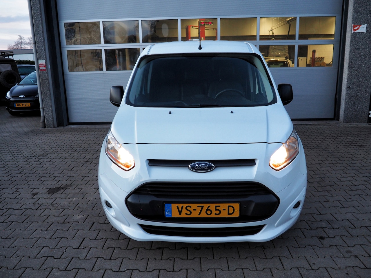 Ford Transit Connect - L2 1.6 TDCI Trend 3 PERS. PDC LEDER TREKH
