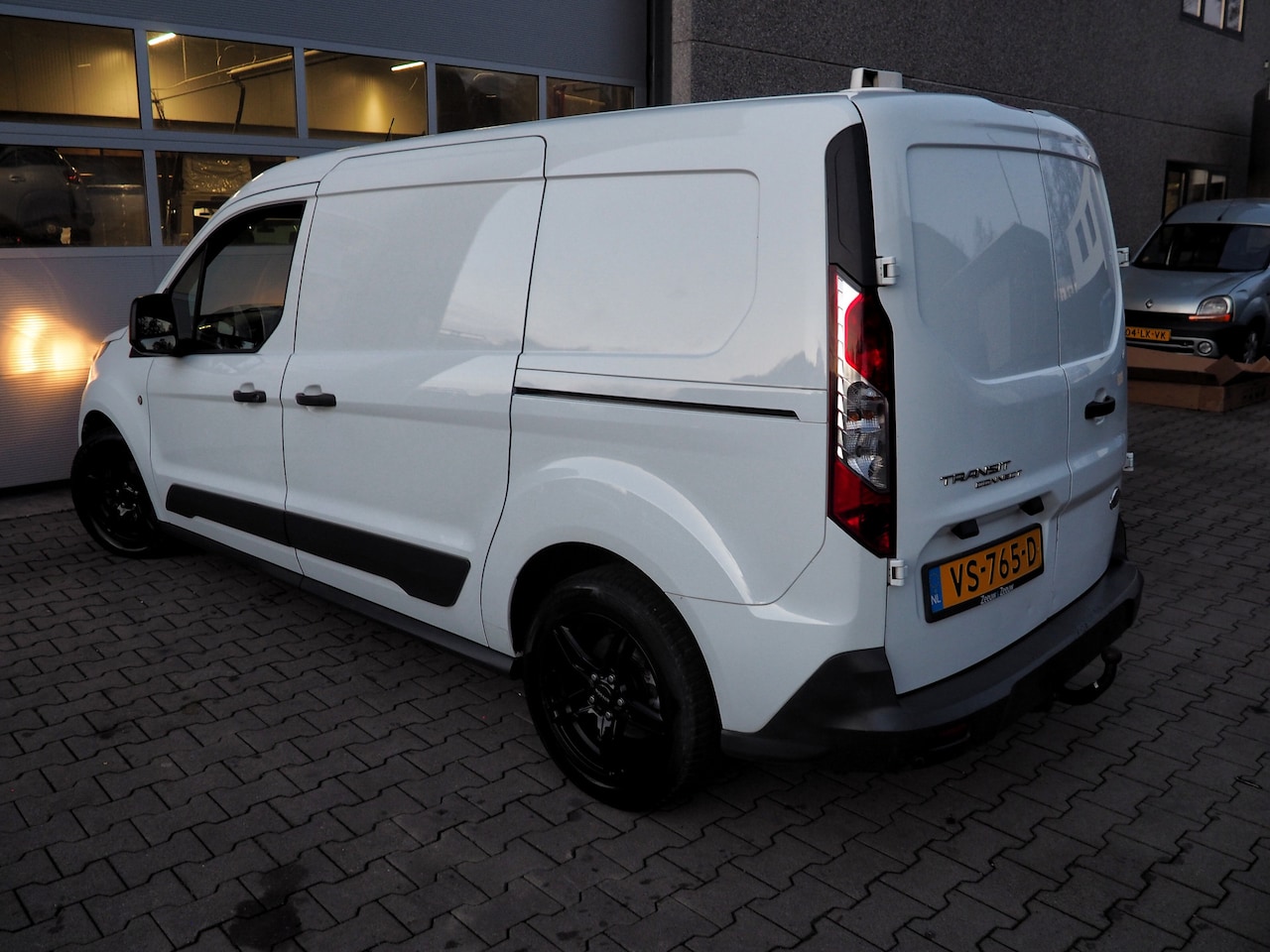 Ford Transit Connect - L2 1.6 TDCI Trend 3 PERS. PDC LEDER TREKH