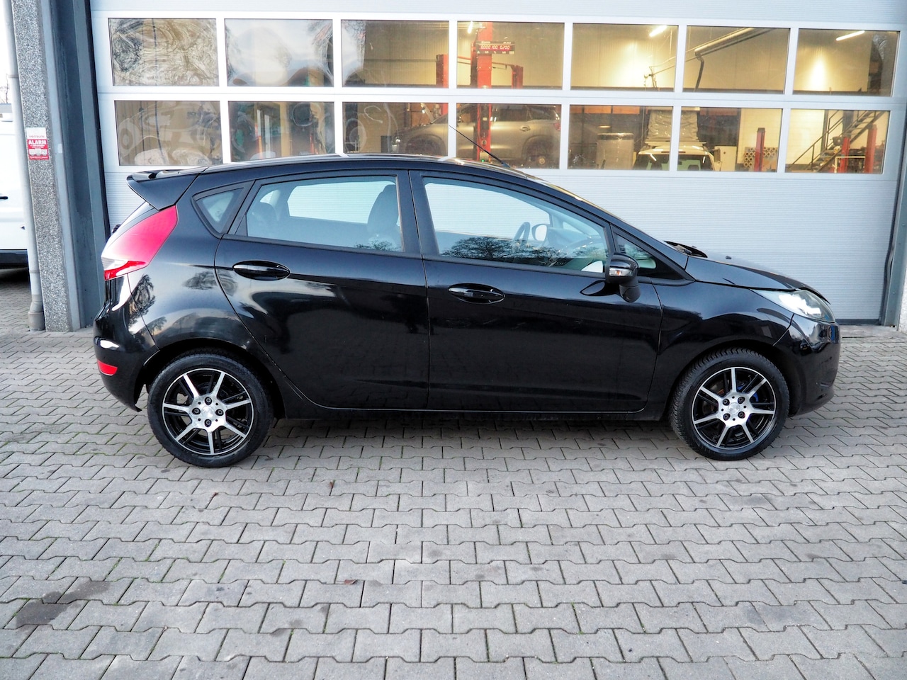 Ford Fiesta - 1.25 Limited AIRCO 5 DEURS LM VELGEN