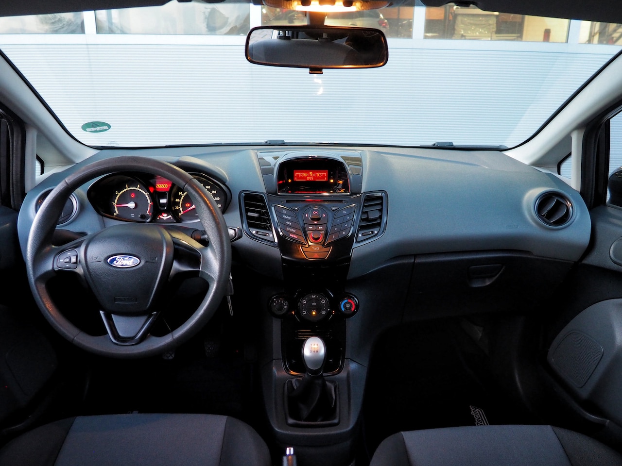 Ford Fiesta - 1.25 Limited AIRCO 5 DEURS LM VELGEN