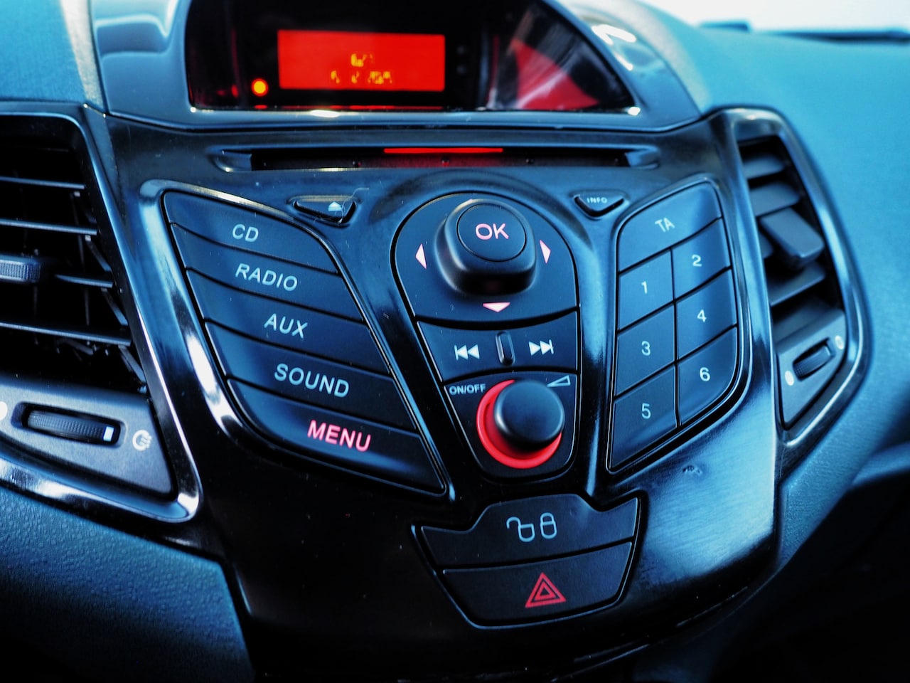 Ford Fiesta - 1.25 Limited AIRCO 5 DEURS LM VELGEN