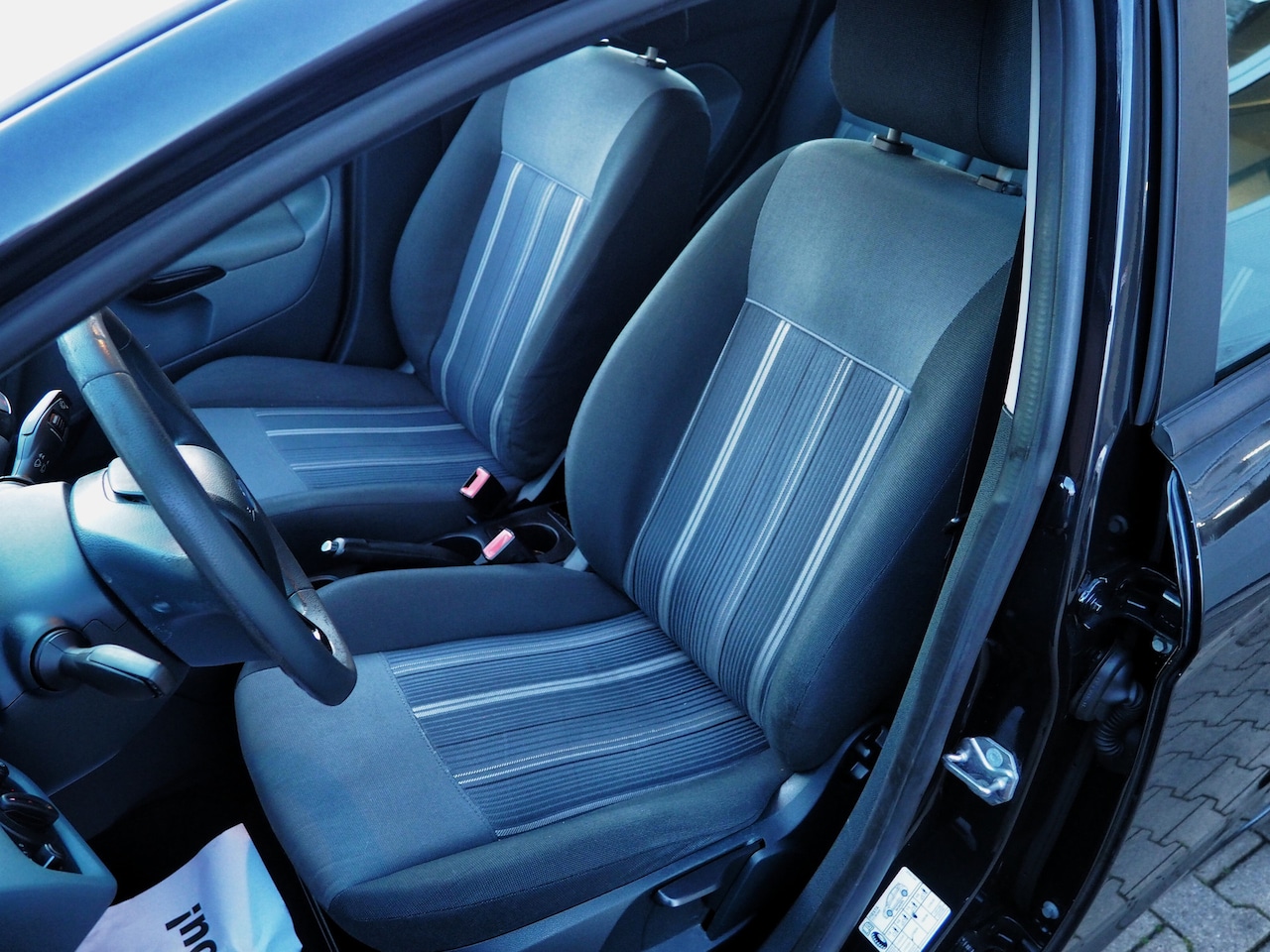 Ford Fiesta - 1.25 Limited AIRCO 5 DEURS LM VELGEN