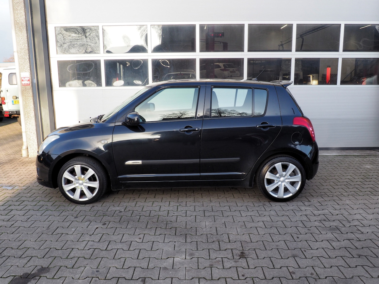Suzuki Swift - 1.3 Shogun AIRCO LM VELGEN PARKEER S. TREKH.