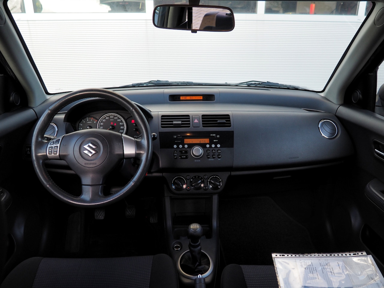 Suzuki Swift - 1.3 Shogun AIRCO LM VELGEN PARKEER S. TREKH.