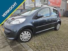 Peugeot 107 - 1.0-12V XS