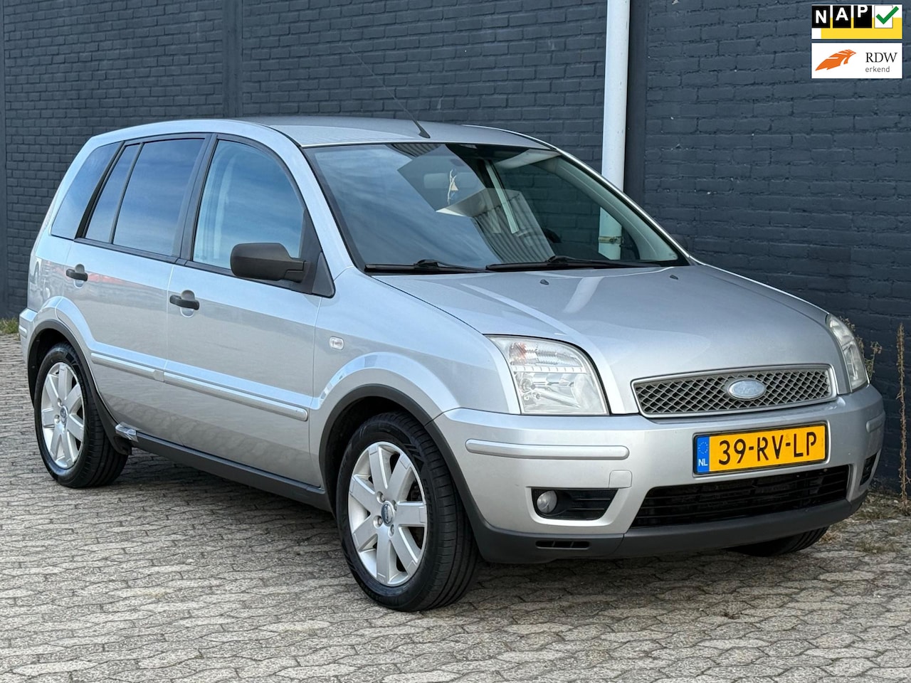 Ford Fusion - 1.4-16V Futura AIRCO APK TREKHAAK - AutoWereld.nl