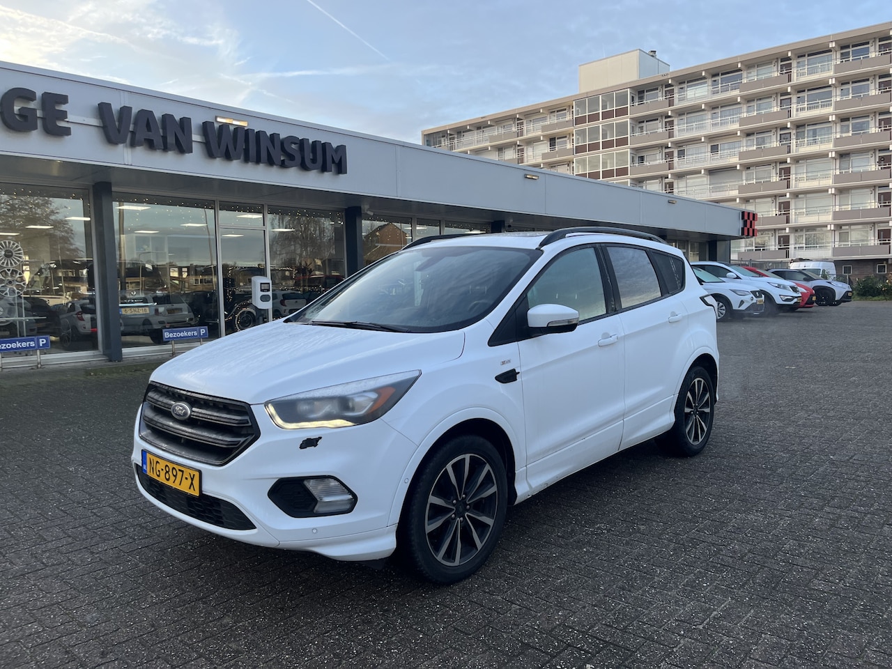 Ford Kuga - 1.5 EcoBoost ST Line Lmv Trekhaak Applecarplay Cruise Klima Acamera Stoelverwarming Nap - AutoWereld.nl