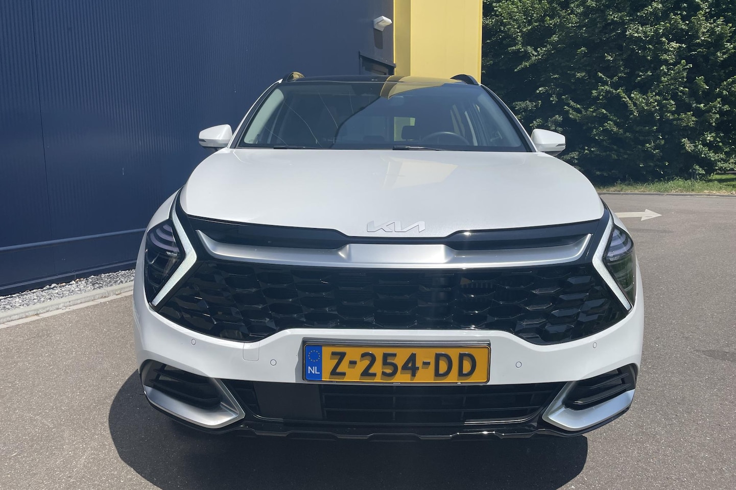 Kia Sportage - 1.6 T-GDi Plug-in Hybrid AWD DynamicPlusLine AWD | PANORAMADAK | CAMERA | NAVIGATIE - AutoWereld.nl