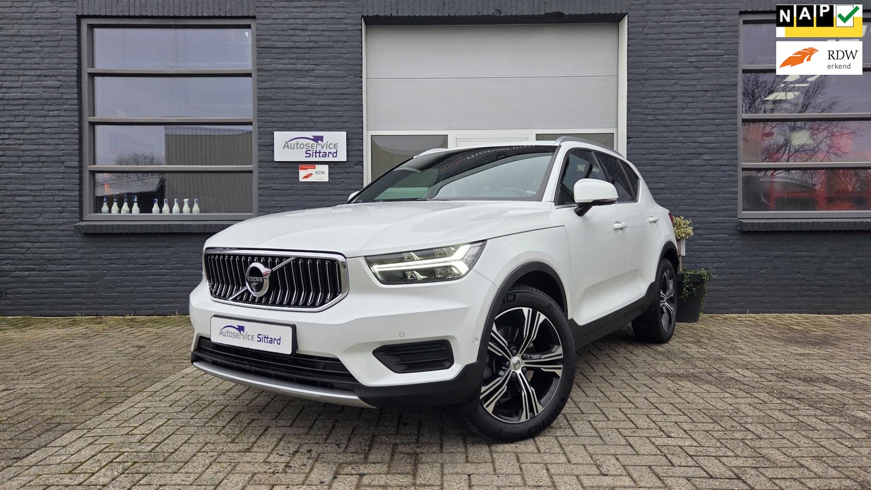 Volvo XC40 - 2.0 T4 Inscription 2.0 T4 Inscription - AutoWereld.nl