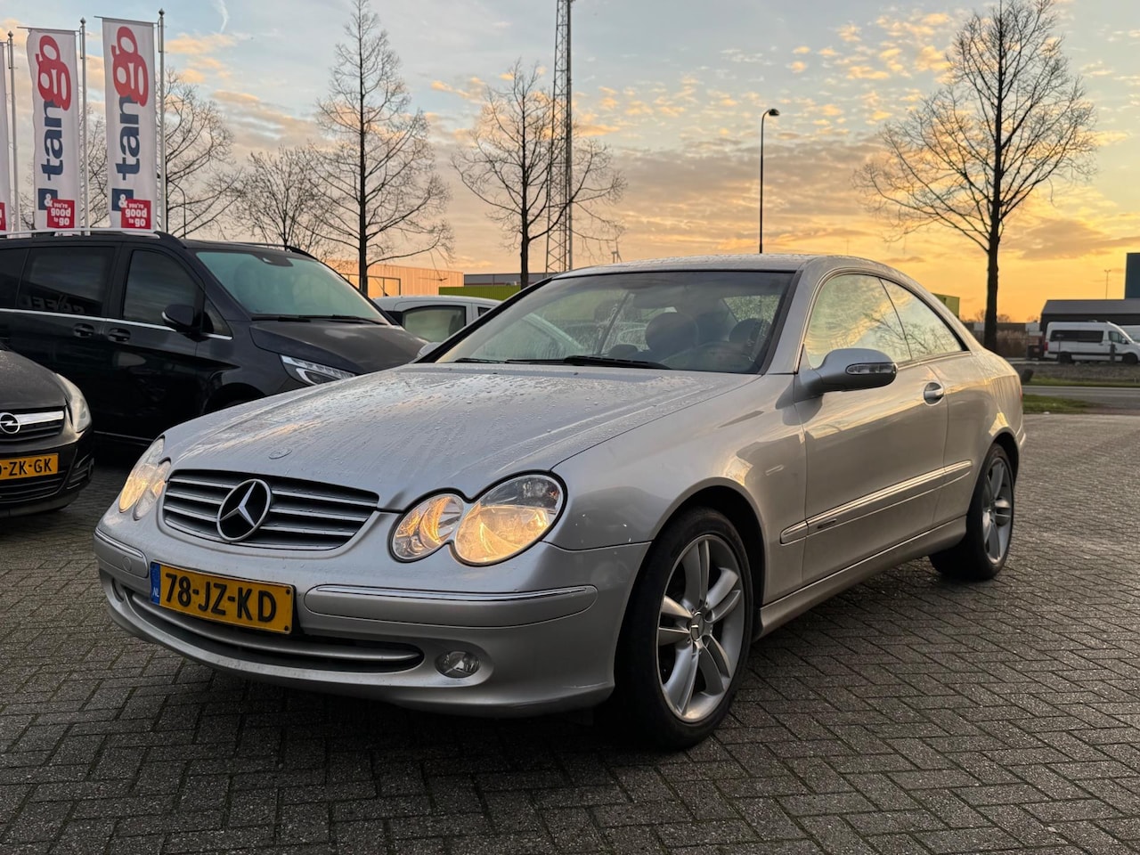 Mercedes-Benz CLK-klasse Coupé - 240 Elegance EXPORT - AutoWereld.nl
