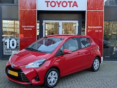 Toyota Yaris - 1.5 Hybrid NL-AUTO CLIMA CAMERA LANE ASSIST PRE COLLISION SYSTEM