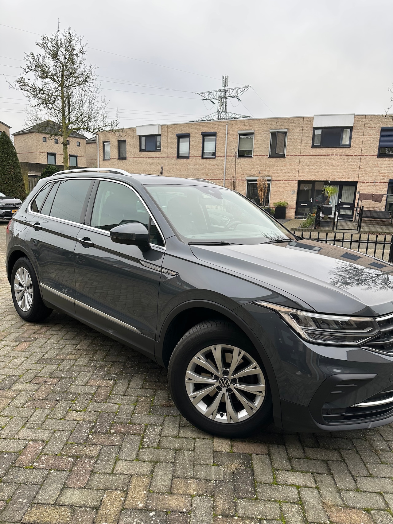 Volkswagen Tiguan - 1.5 TSI Life Business Elektrische trekhaak - AutoWereld.nl