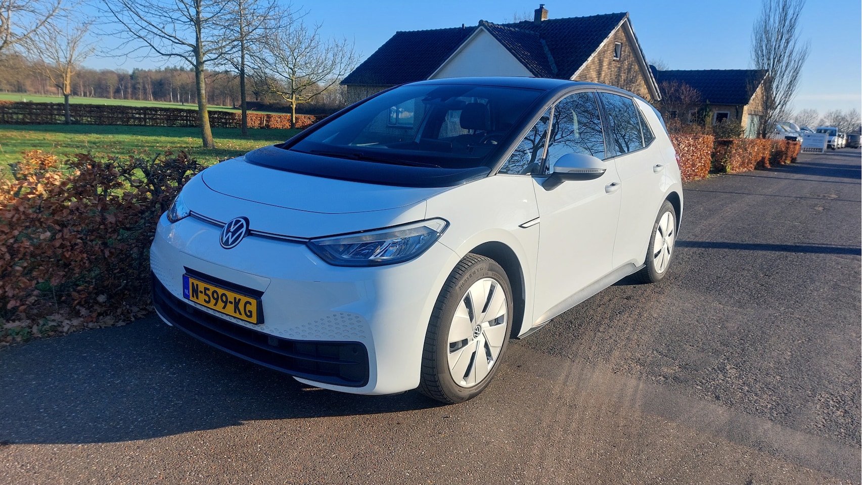Volkswagen ID.3 - Pure 45 kWh CLIMA/NAVI/ACC BJ 2021 - AutoWereld.nl