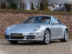 Porsche 911 - 997 Carrera Coupé "Manual gearbox" Finished in “Arktissilber” with black leather sports se