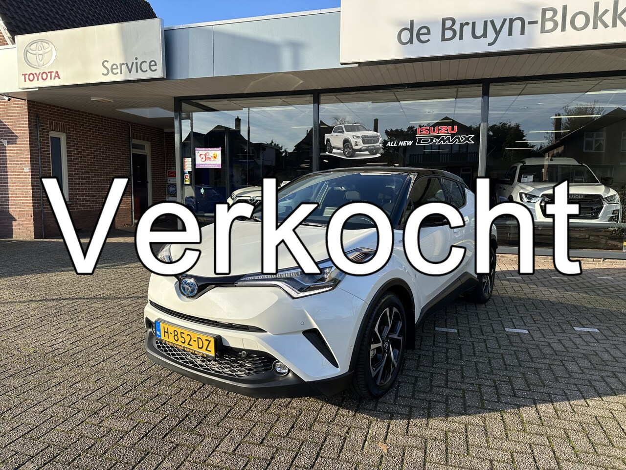 Toyota C-HR - 1.8 Hybrid Style Ultimate 1e eigenaar / slechts 7.453 km! / altijd binnen gestaan in verwa - AutoWereld.nl