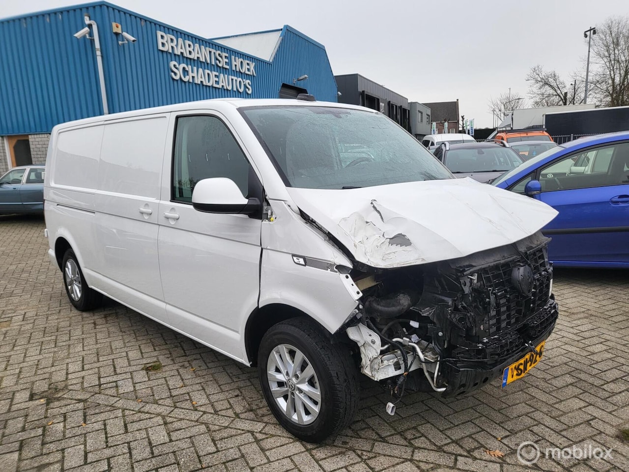 Volkswagen Transporter - 2.0 TDI L2H3 28 Comfortline 2.0 TDI L2H3 28 Comfortline - AutoWereld.nl