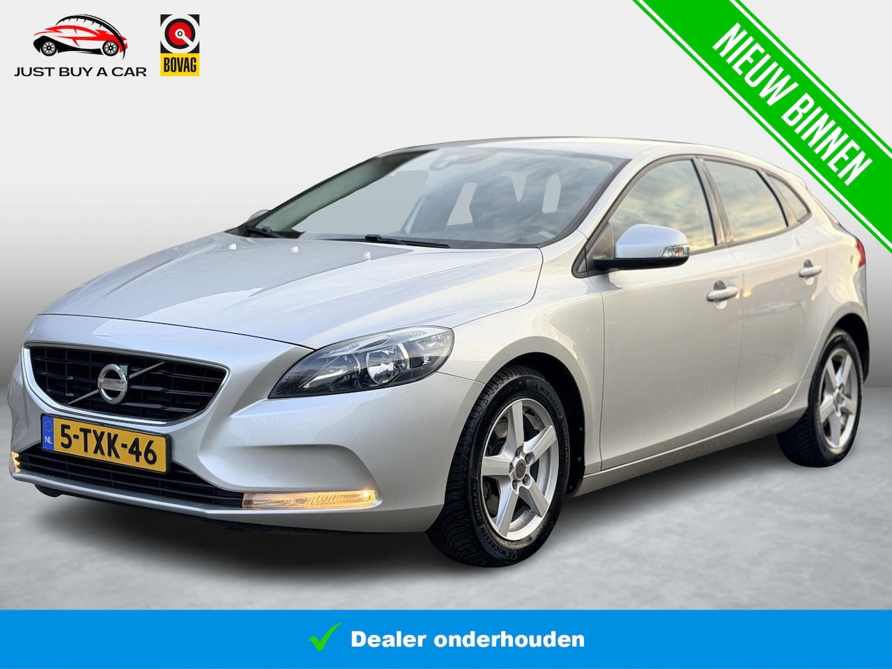 Volvo V40 - 1.6 T3 Momentum Winterpakket / Business-pakket PRO / Audiopakket High Performance / Style- - AutoWereld.nl