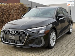 Audi A3 - A3 40 TFSIe | 2022 Zwart | ACC | Cam | Virtual | Dealer