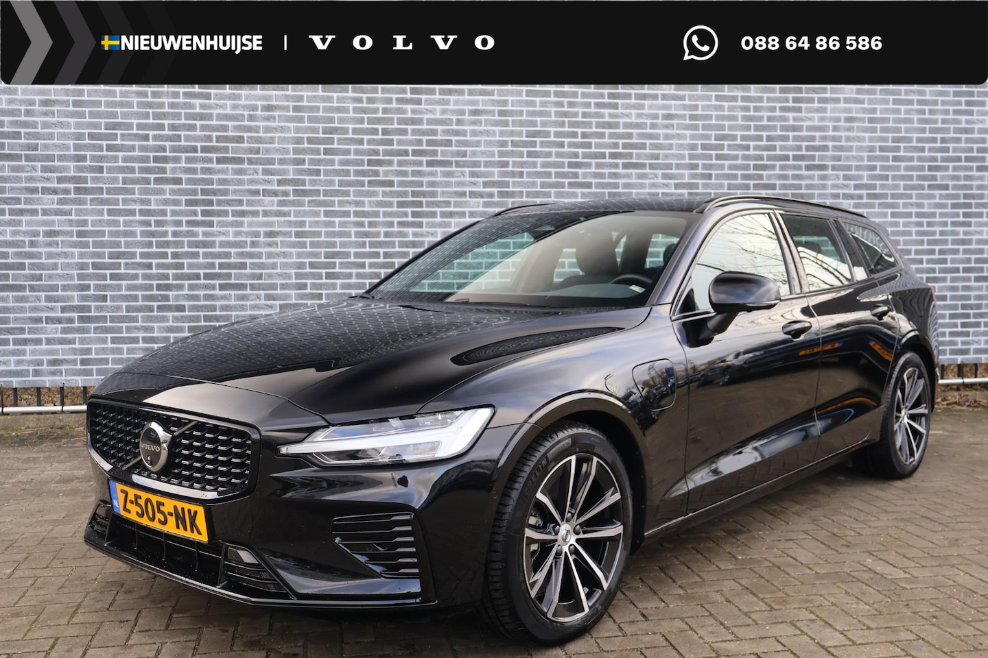 Volvo V60 - 2.0 T6 Plug-in hybrid AWD Plus Dark | 360 camera | Schuif-\-kanteldak | Adaptieve Cruise C - AutoWereld.nl