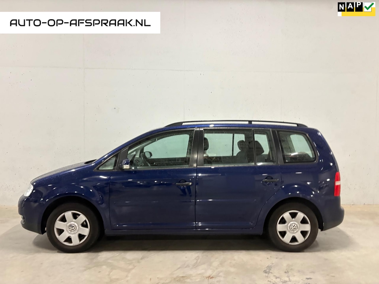Volkswagen Touran - 1.6-16V 7perspoons Clima Cruise Trekhaak - AutoWereld.nl