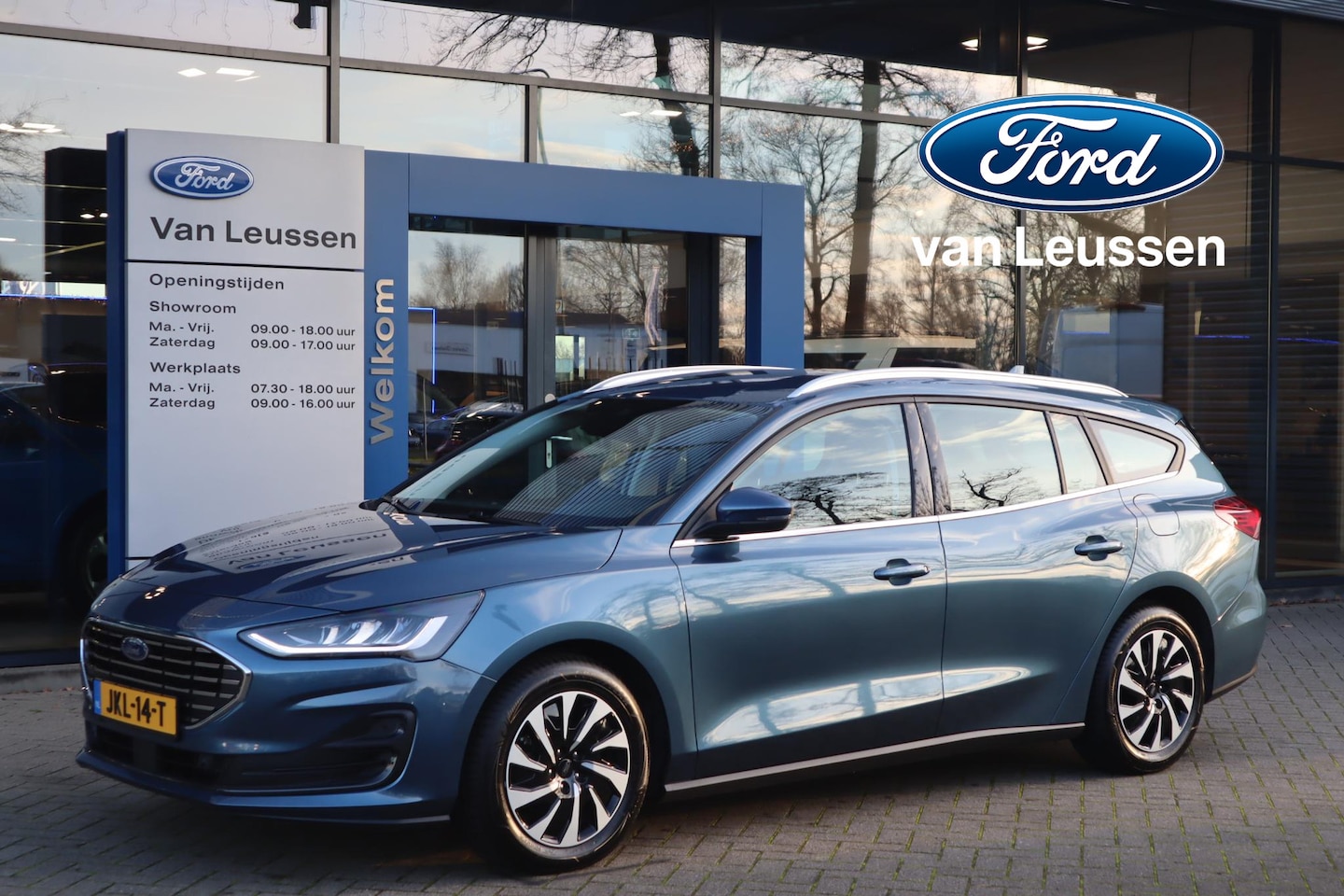 Ford Focus Wagon - 155PK HYBRID TITANIUM AUTOMAAT WINTERPACK APPLE/ANDROID CAMERA P-SENSOREN BLISS B&O 4-JR F - AutoWereld.nl