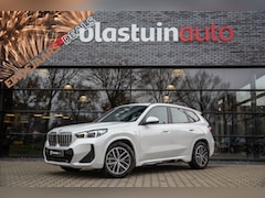 BMW X1 - sDrive18i M-Sport , Achteruitrijcamera, Draadloze lader, Sfeerverlichting,