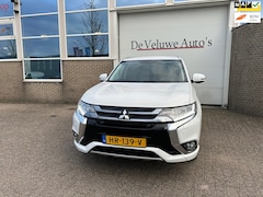 Mitsubishi Outlander - 2.0 PHEV instyle |Cruise|Trekhaak|360°|