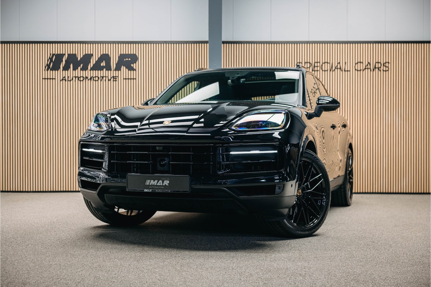 Porsche Cayenne - 3.0 E-Hybrid | Luchtvering | Sport Chrono | Head-Up | Pano | Sportstoelen 18-voudig | Stuu - AutoWereld.nl