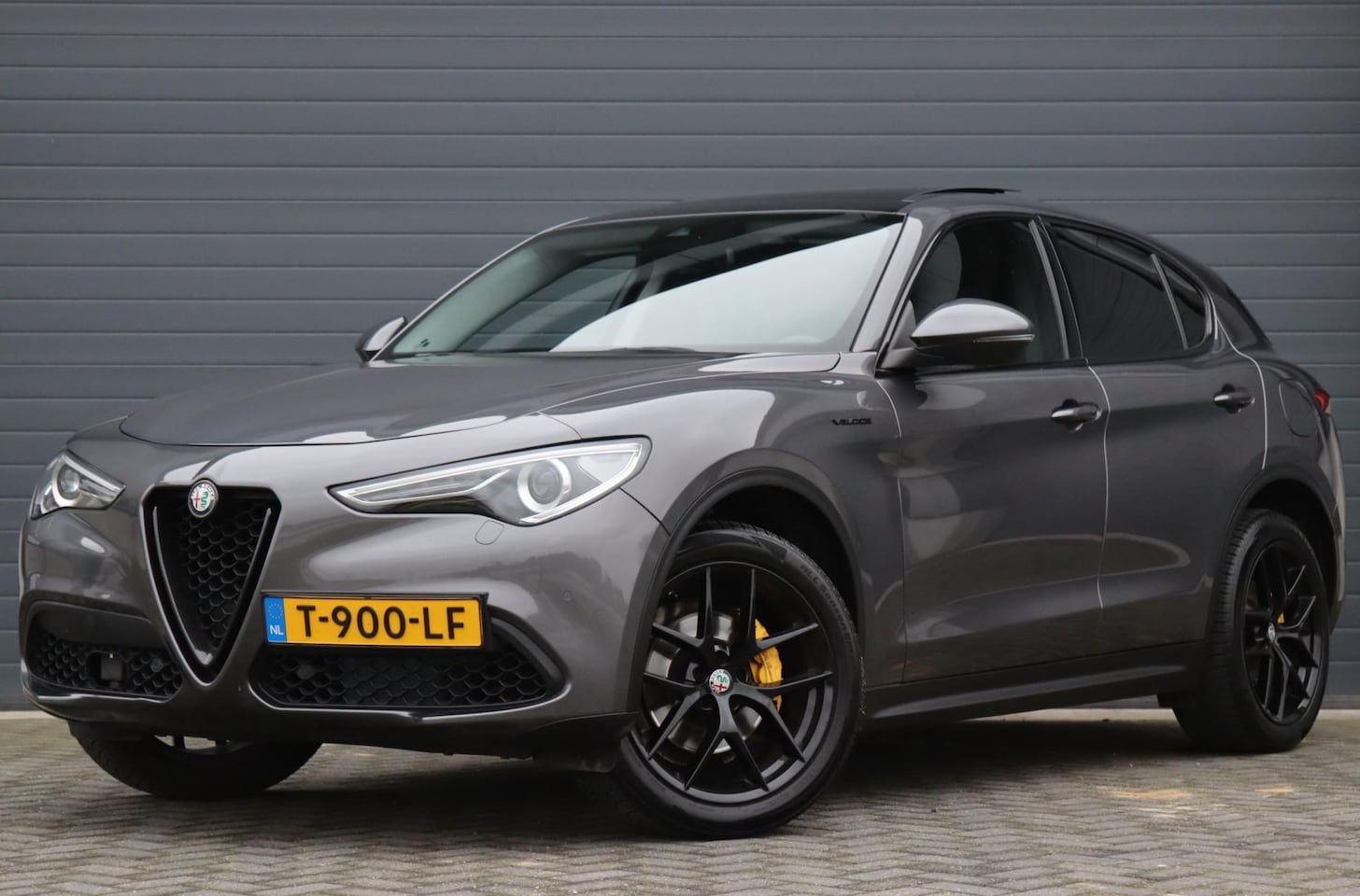 Alfa Romeo Stelvio - 2.0 T AWD First Edition Leder / Pano / Camera - AutoWereld.nl