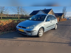Ford Focus - 1.6-16V Futura CLIMA BJ 2004