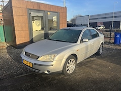 Ford Mondeo - 1.8-16V First Ed
