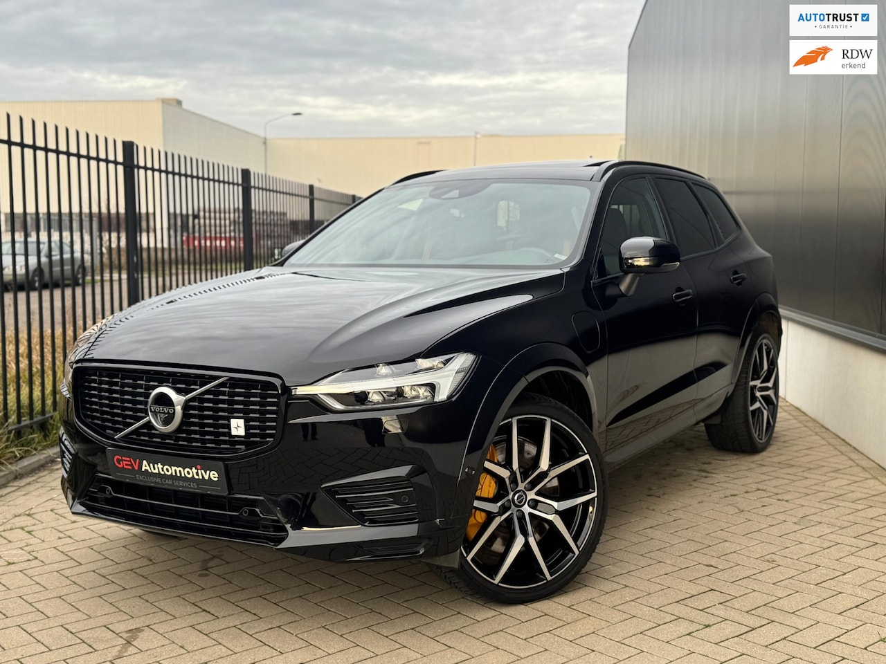 Volvo XC60 - 2.0 T8 AWD Polestar Engineered Pano|H&K|360|Trekhaak - AutoWereld.nl