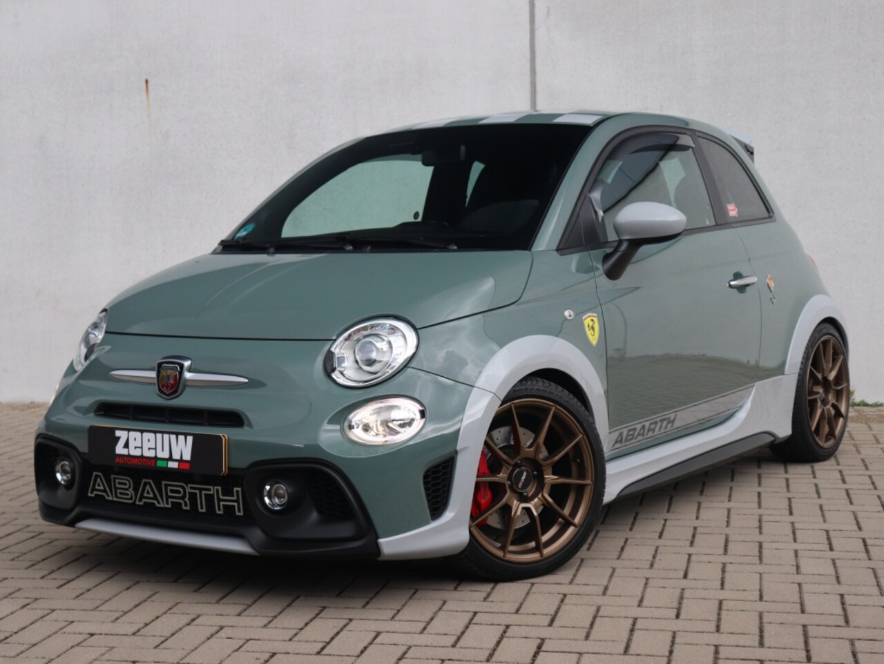 Abarth 695 - 1.4 T-Jet 180 PK 70TH Anniversario | Beats | Xenon | Monza - AutoWereld.nl