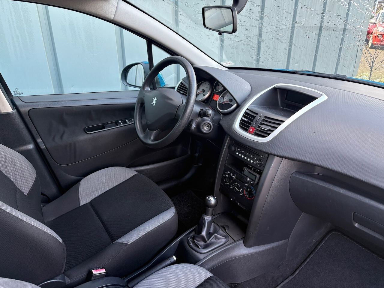 Peugeot 207 - 1.4 VTi Cool 'n Blue NAP//AIRCO//CRUISE//5DRS//