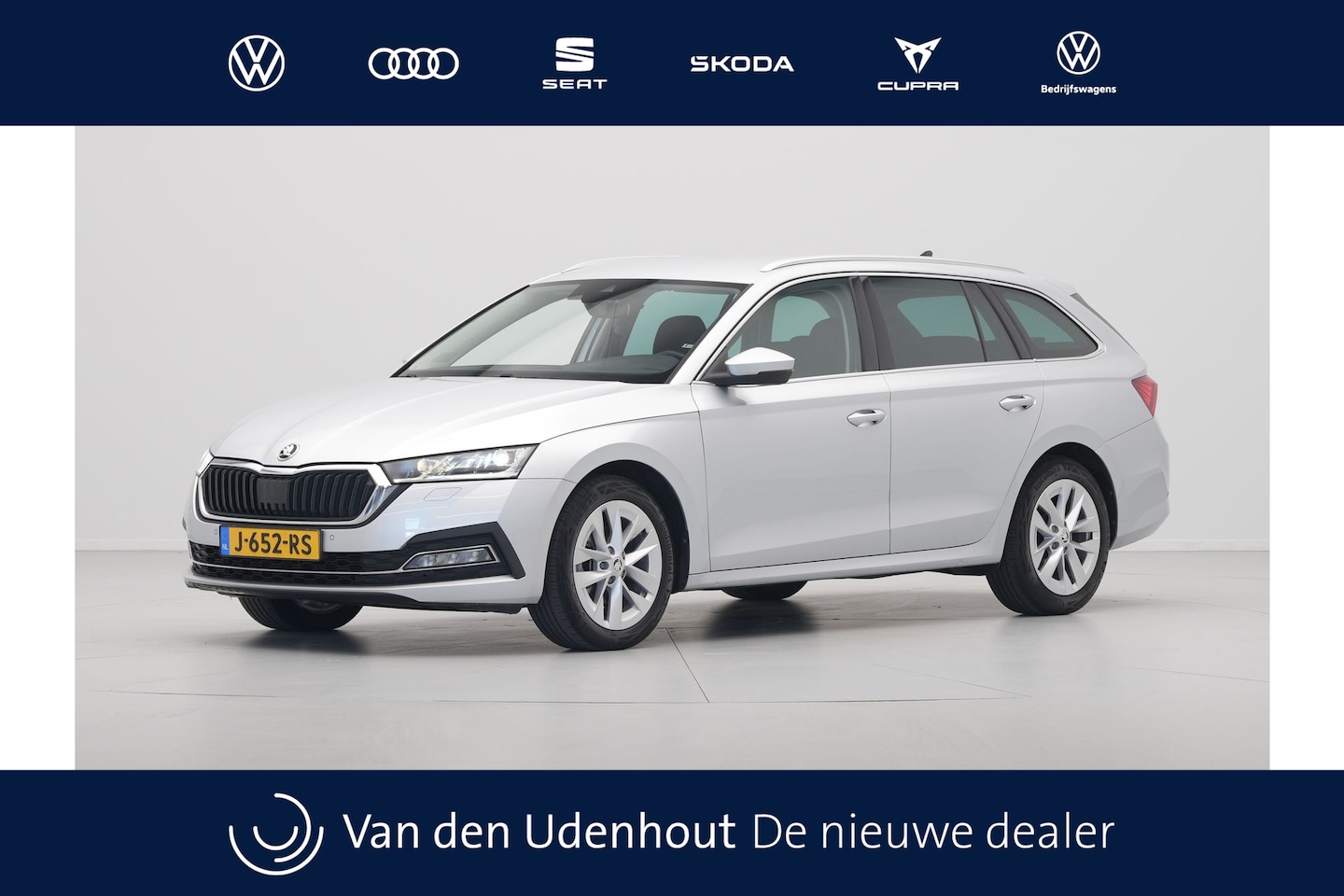 Skoda Octavia Combi - 1.5 TSI 150pk First Edition Trekhaak Navigatie Stoelverwarming Acc Pdc - AutoWereld.nl