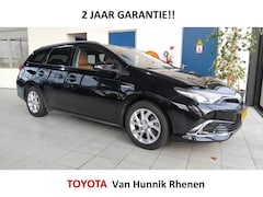 Toyota Auris Touring Sports - 1.8 Hybrid Lease Pro | Leer | Stoelverwarming | Pano | Parksens