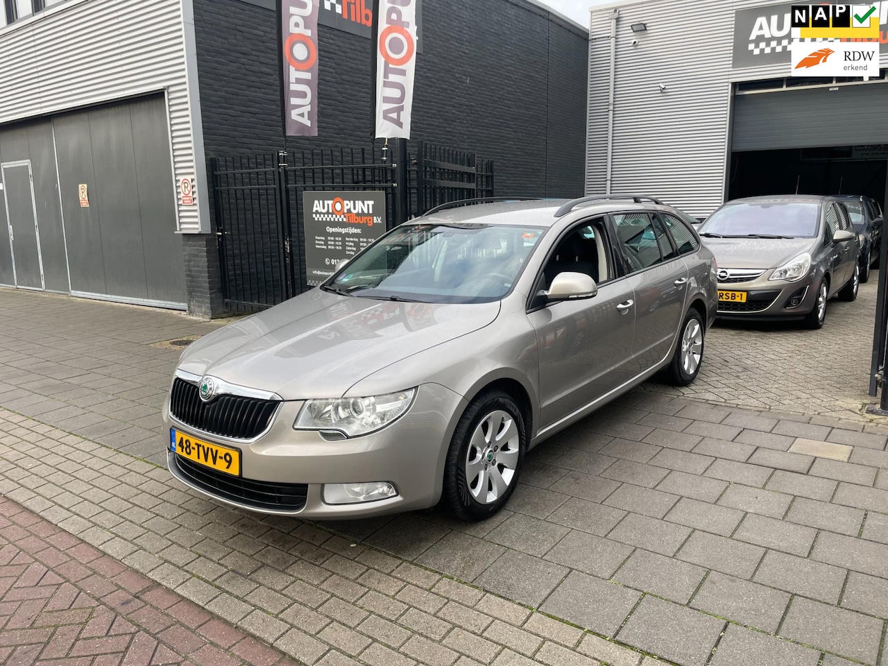Skoda Superb Combi - 1.4 TSI Greentech Active Business Line 1e Eig! NAP APK - AutoWereld.nl