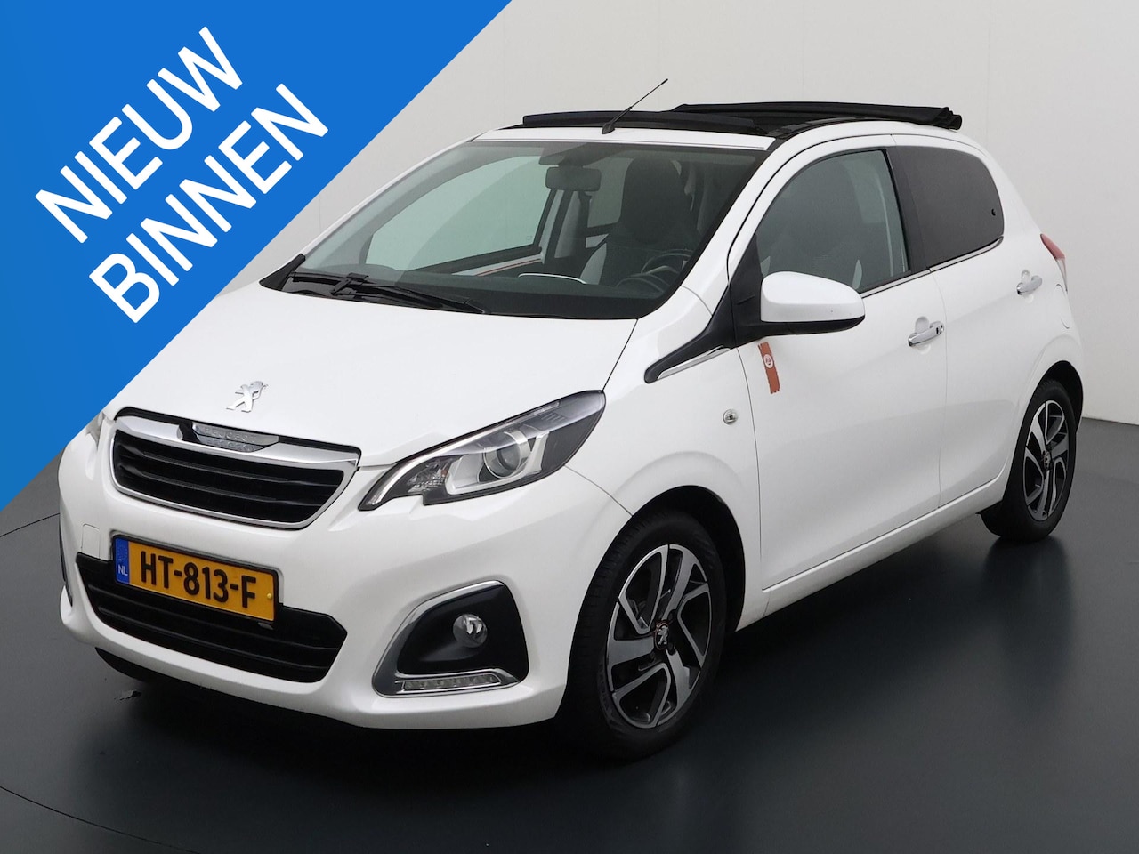 Peugeot 108 - 1.2 Puretech TOP! Roland Garros - AutoWereld.nl