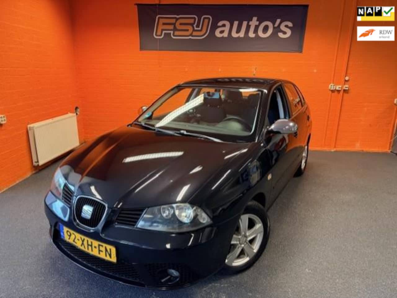 SEAT Ibiza - 1.6-16V / 5-Deurs / Sport / Airco / APK 11-12-2026 - AutoWereld.nl