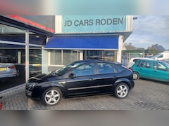 Ford Focus - 1.6-16V Ambiente Sport Netjes Goed nw apk