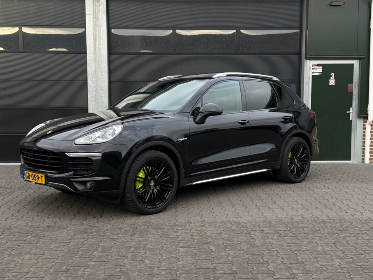 Porsche Cayenne - 3.0 S E-Hybrid-Dealer-Nette auto- Stuurverwarming-Nap - AutoWereld.nl