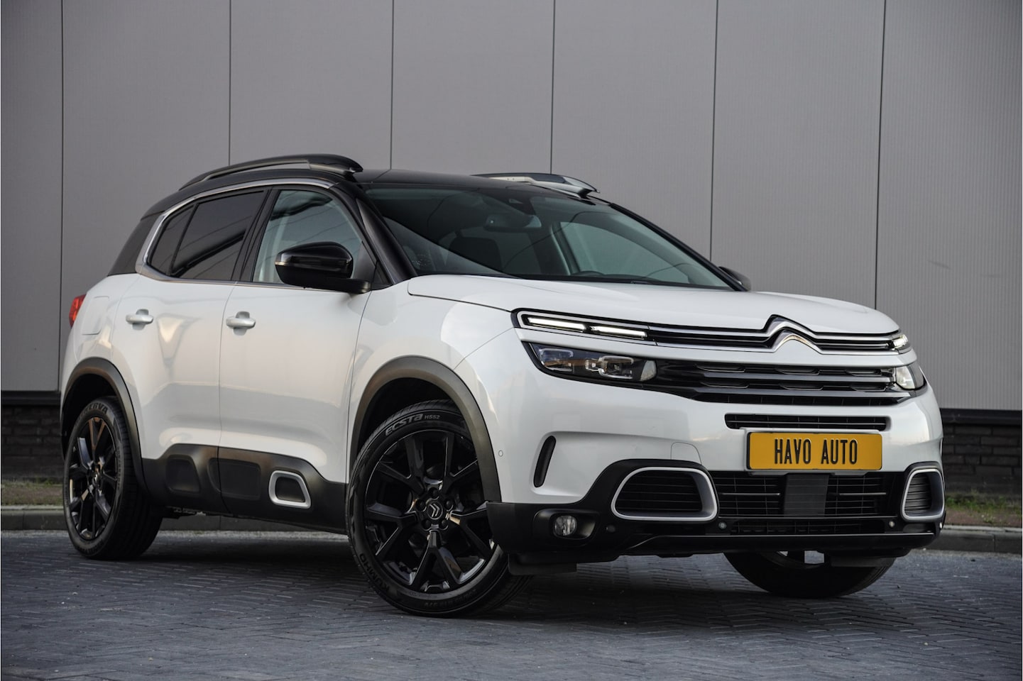 Citroën C5 Aircross - 1.2 PureTech Shine 1.2 PureTech Shine, CAMERA, NAVI, LEDER, KEYLESS - AutoWereld.nl