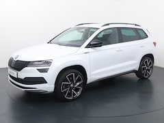Skoda Karoq - 1.5 TSI ACT Sportline Business | 150 PK | Automaat | Trekhaak wegklapbaar | 19"LM velgen |