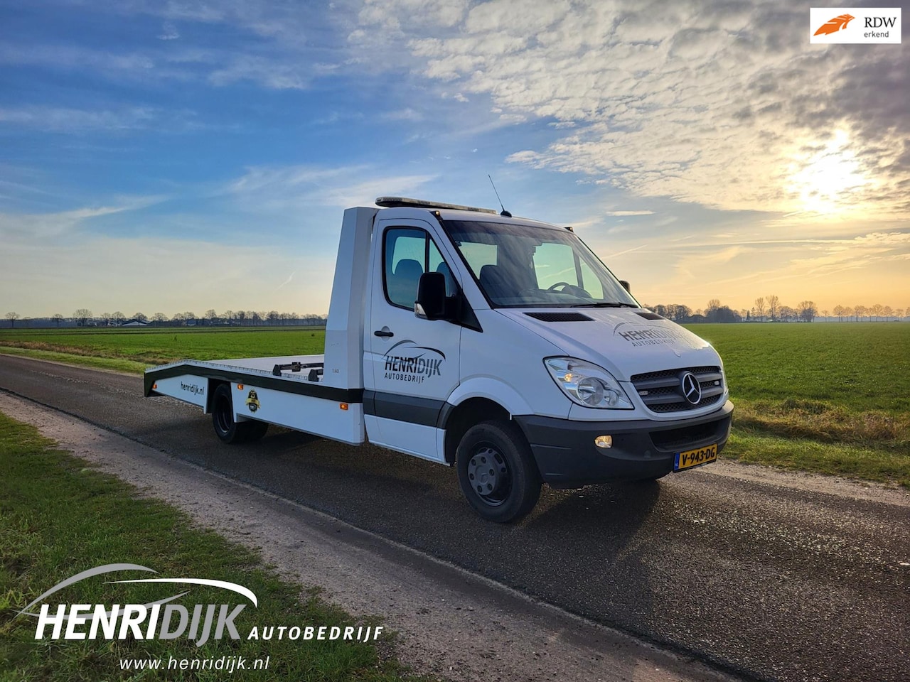 Mercedes-Benz Sprinter - 516 2.2 CDI 432 Oprijwagen Tijhof Autoambulance Cruise / AC / Carplay - AutoWereld.nl