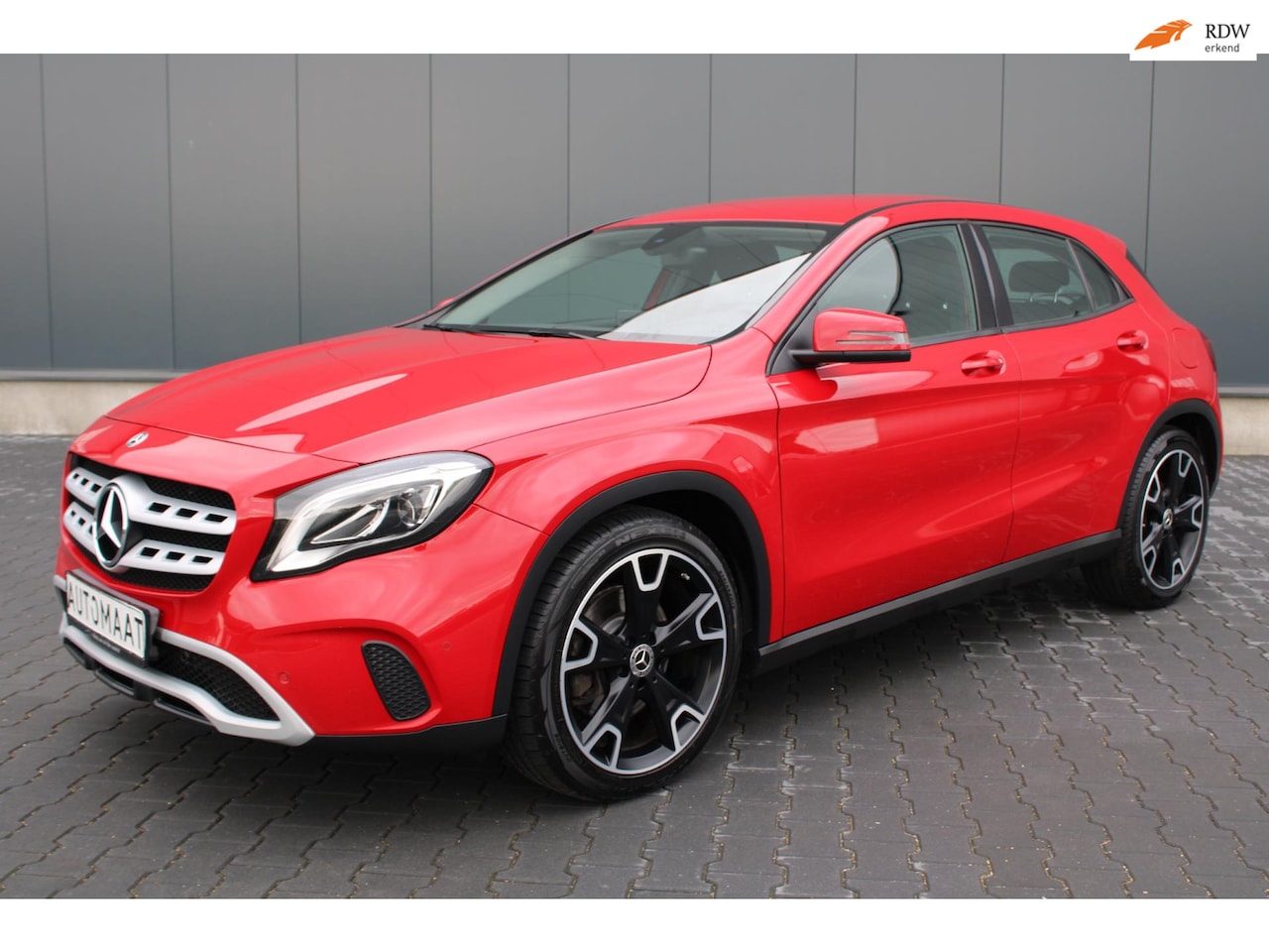 Mercedes-Benz GLA-Klasse - 250 Sport 4MATIC Motorsport Edition AUTOMAAT TREKHAAK - AutoWereld.nl