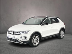 Volkswagen T-Roc - Style 1.5 TSI 150pk DSG Automaat Trekhaak, Adaptive cruise control, LED koplampen, Navigat