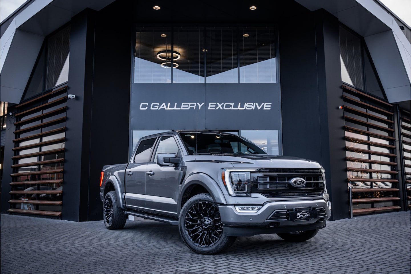 Ford F150 - USA 5.0 V8 XLT - Panorama | B&O | 360 Camera | Memory - AutoWereld.nl